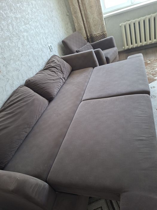 Диван и два кресла