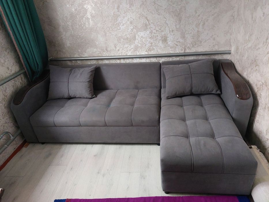 Диван продам срочно