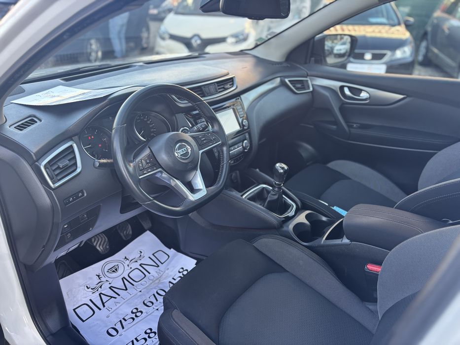 Nissan Qashqai 2018 / Facelift / Panoramic / Camere 360 / Garantie