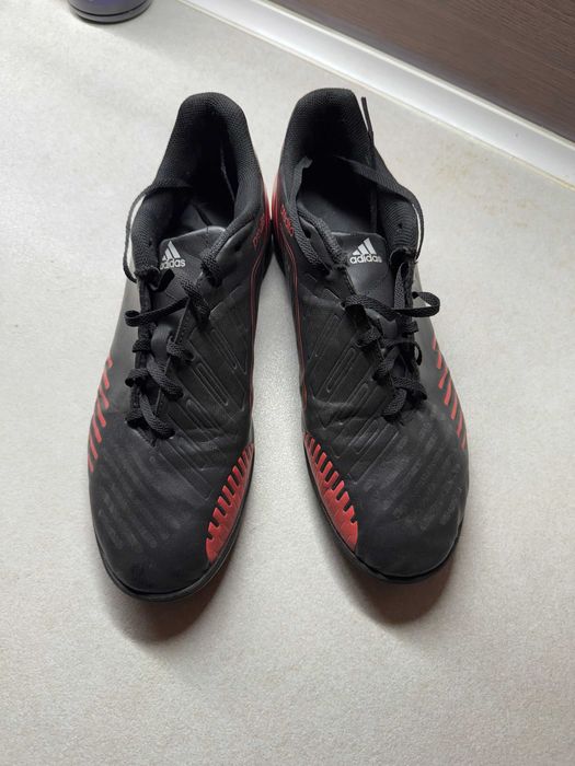 Спортни обувки тип таралежки