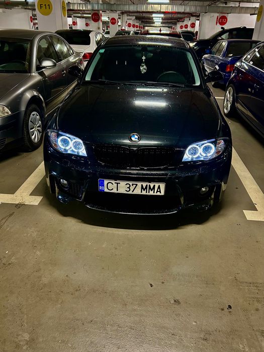 Faruri BMW seria 1 compatibile cu e87. E81 ringi negru