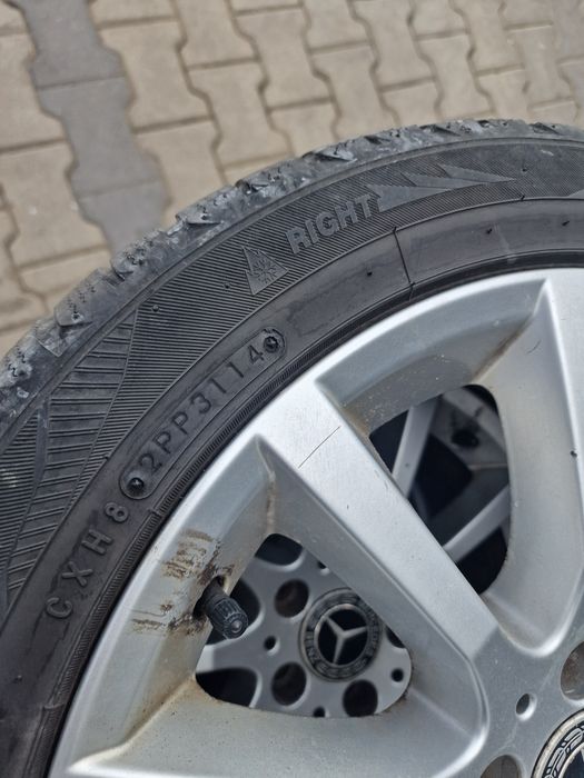 Гуми с Джанти за Mercedes C class W204 225/45 R17 Dunlop 2024