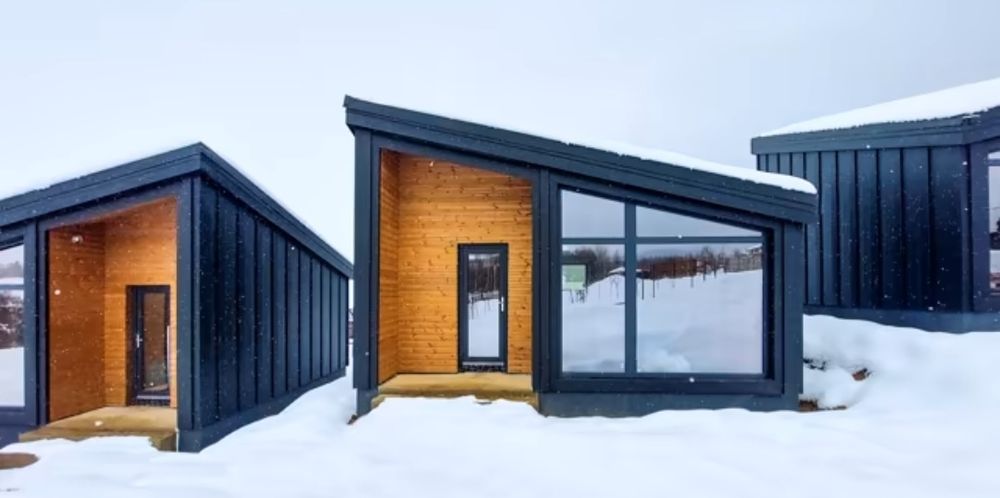 Vând case pe structură metalică modulare