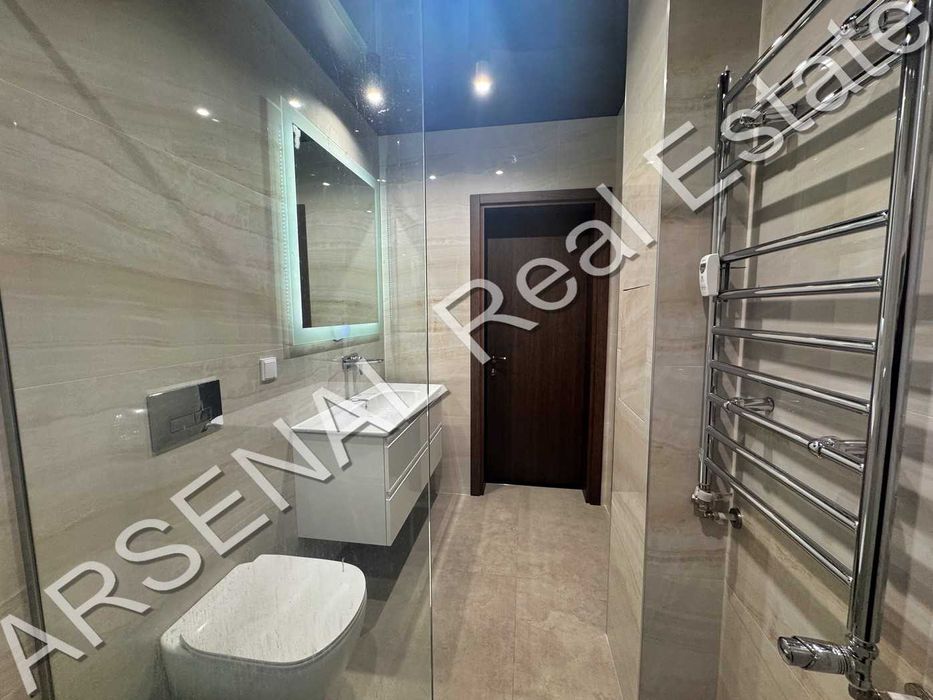 Дава се под наем Тристаен апартамент в София, Център - 100 кв.м за 1047.03 € - Снимка #6