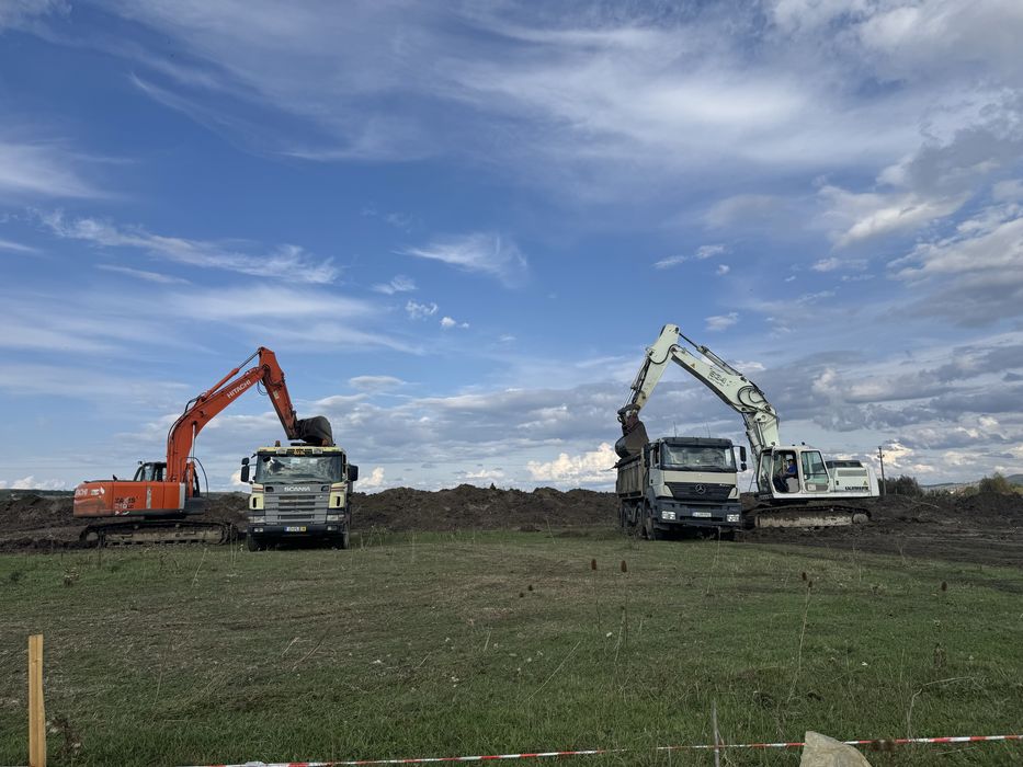 Executam lucrari de sapatura si amenajare lacuri si helesteie