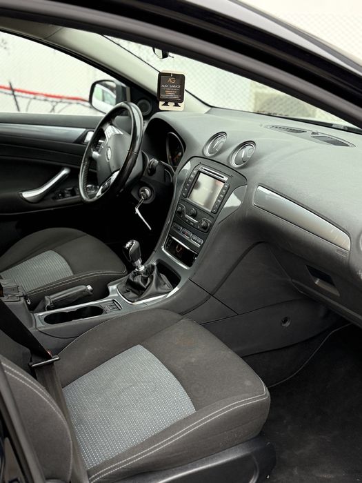 Ford mondeo 1.6 benzina