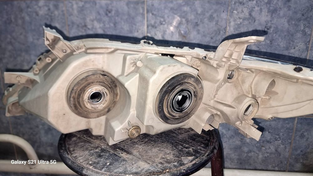 Фара тойота камри 45