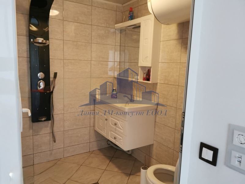 Продава се Тристаен апартамент в Шумен, Добруджански - 83 кв.м за 1352 €/кв.м - Снимка #7