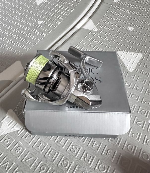 Безынерционная катушка shimano stradic23 2500s