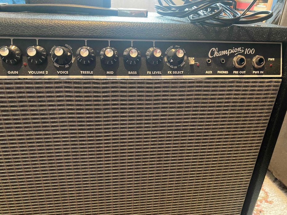 Amplificator Fender Champion 100