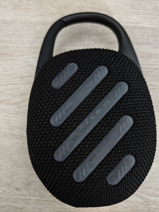 Продам колонку JBL Clip 5