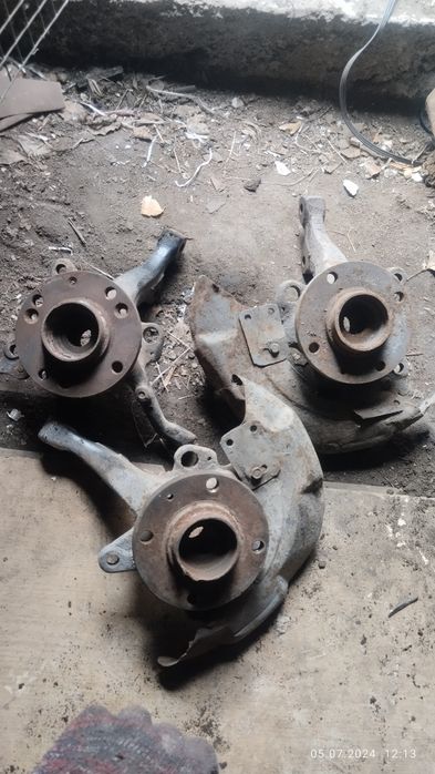 Цапфы супорта пасат б3 продам