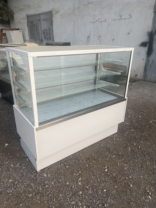 Витринный холодильник
