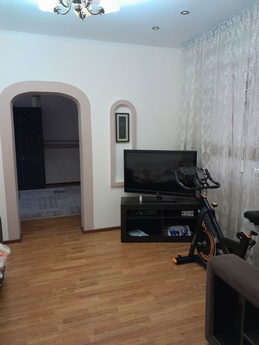 Дом с мебелю 6 соток