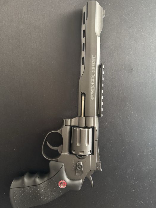 Revolver Ruger SuperHawk