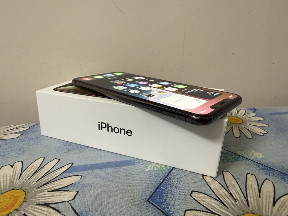 Apple iPhone XS Max, 64GB, Space Gray