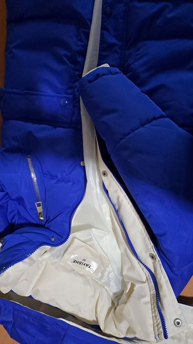 Куртка зимняя  , новая надевали 1 раз.