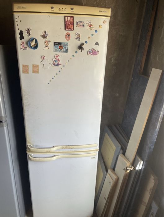Холодильник SAMSUNG