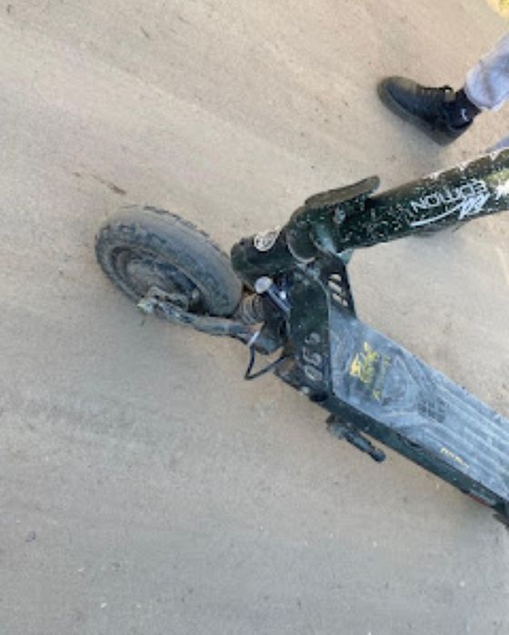 Trotinetă electrica g2 pro cu 2 motoare (dați mesaj in privat pentru piese)