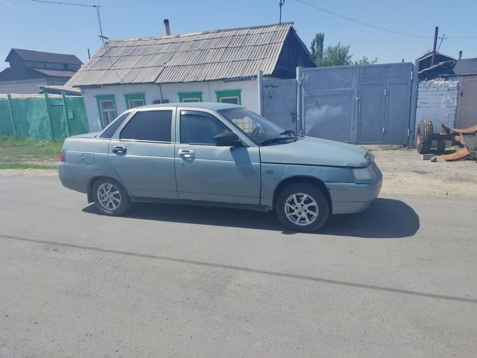Продам ВАЗ 21100.