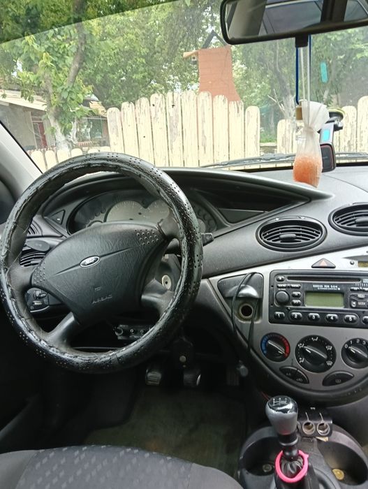 Vând mașină Ford focus