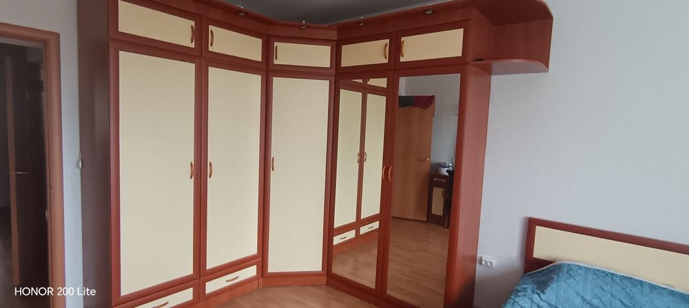 Продам спальный гарнитур в хорошем состоянии