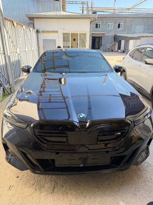 BMW I5 M60 -600 л.с Германия