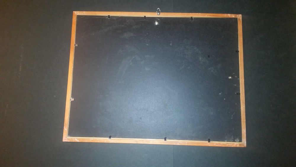 3 картини с пейзажи от най известните забележителности в Париж.