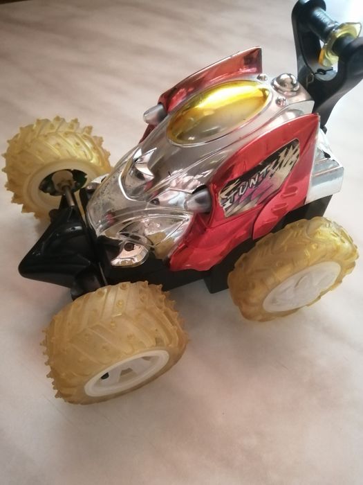 Машинки детские, пистолет продам