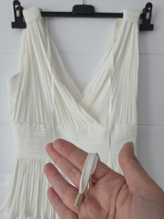 Елегантна бяла рокля, размер 38