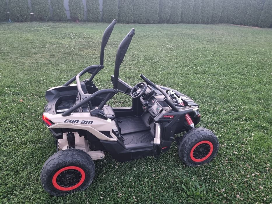 Masina   electrica  UTV / ATV  CanAm copii 3x24V 4x200W EVA negru