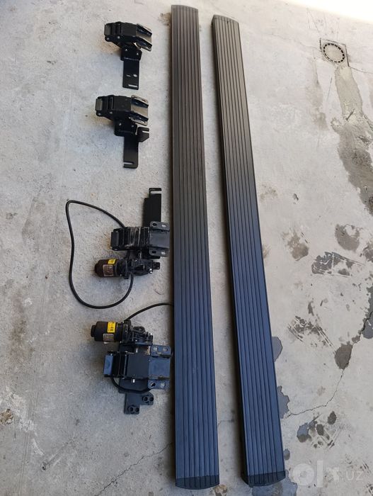 Выдвигающиеся пороги для  Leapmotor c16. Porog Leap motor c16 uchun