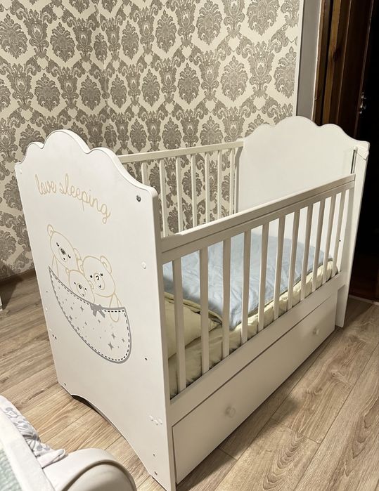 Продам детский манеж 15 тыс