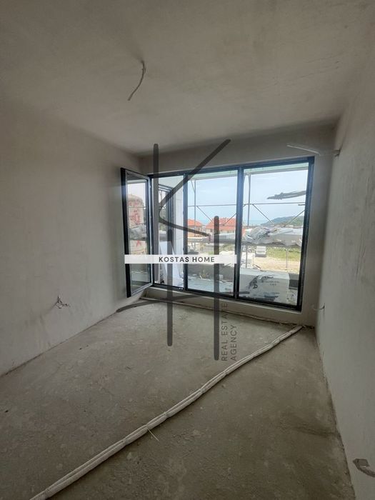 Продава се Тристаен апартамент в Варна, Аспарухово - 72 кв.м за 1320 €/кв.м - Снимка #2