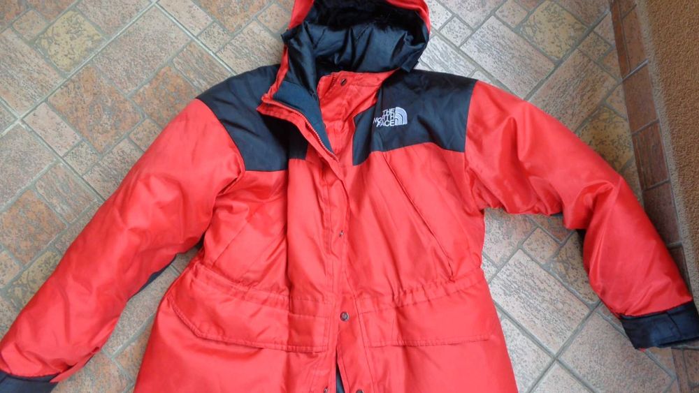 Яке  дамско  запазено