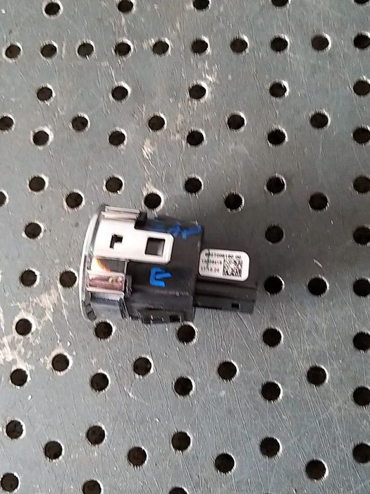 Buton start stop opel zafira e life 982720518000