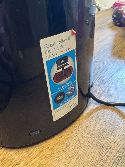 Cafetieră Philips cu filtru – capacitate 15 cești