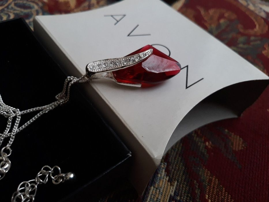 Страхотно ново Колие и обици с рубин