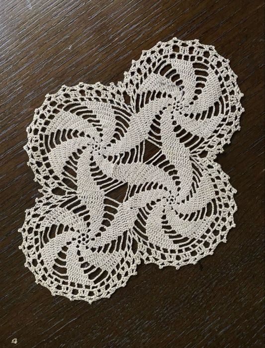 Карета плетени на една кука