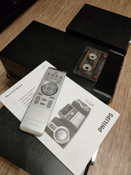 Музыкальный центр Philips mcm726