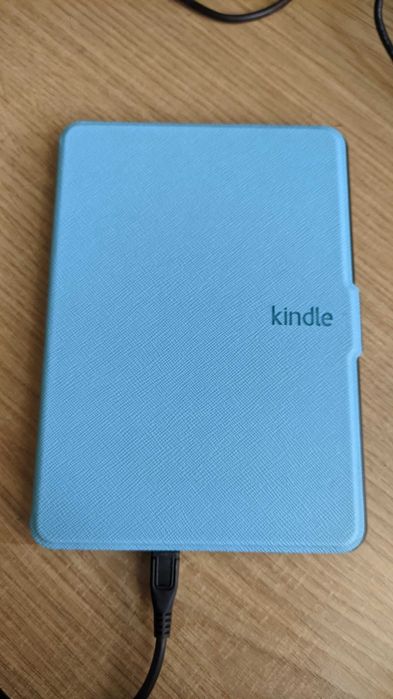 Kindle PaperWhite WiFi електронна книга с подсветка и с над 600 книги