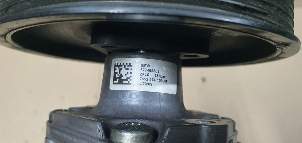 Pompa servo bmw 3.0d M57 e60 e61 e90 e92 e91 e70 e71 x3 x5 x6