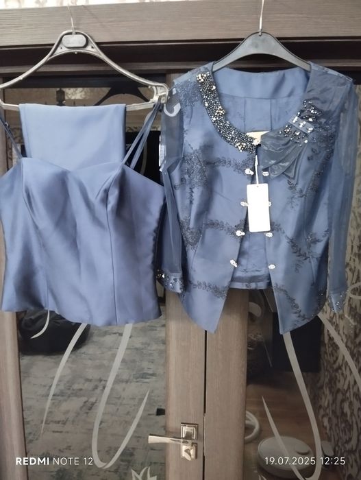 Женский костюм тройка.Новый.Турция.размер 42