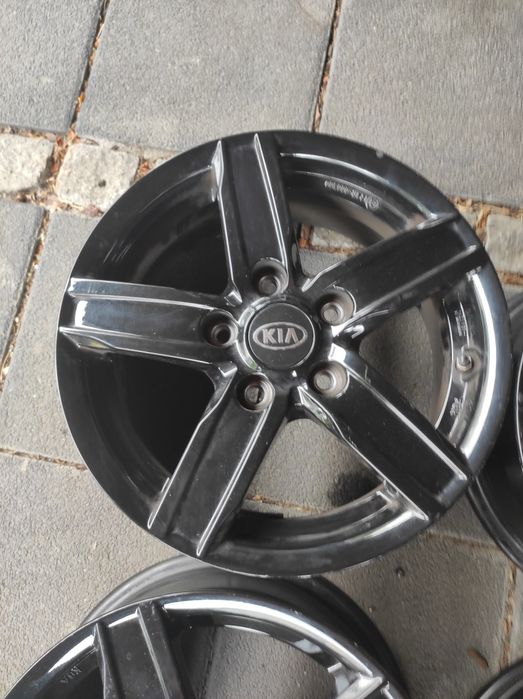 Алуминиеви джанти 5х114,3 15 цола Киа Хюндай Нисан Тойота Мазда Митсуб