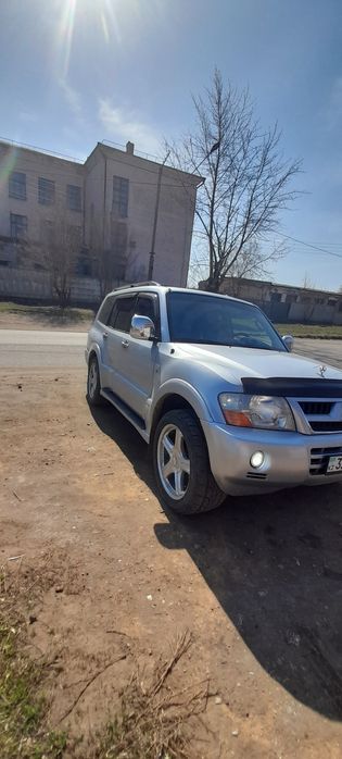 Продам Паджеро 2005г