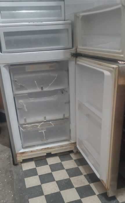 Хладилник с фризер Ariston Hotpoint