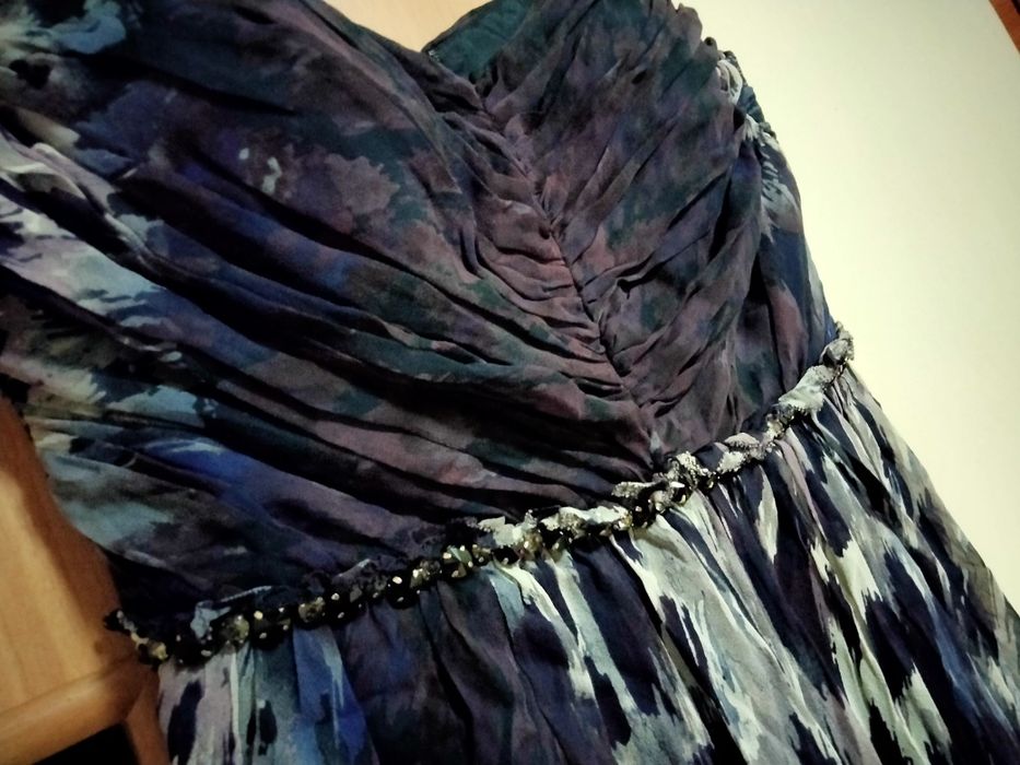 Красивое вечернее  платье