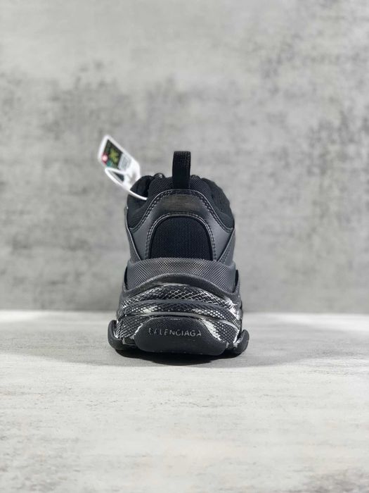 Adidasi Balenciaga Triple S Calitate Premium