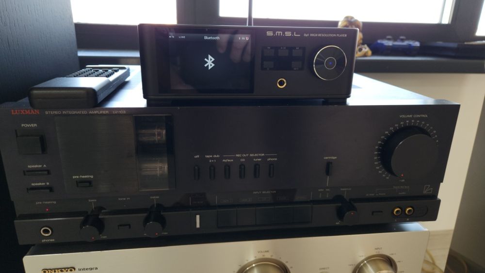 Amplificator hibrid lămpi+ tranzistorLuxman LV-103 la un preț mic !