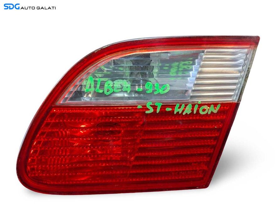 Stop Lampa Tripla Dreapta de pe Haion Capota Portbagaj Fiat Albea 1996 - 2012 Cod 41520748 [LR4531]